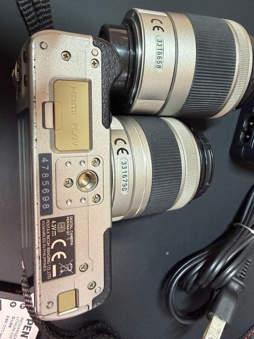 PENTAX Q7 デジタル一眼レフ ダブルレンズ　本体と付属品