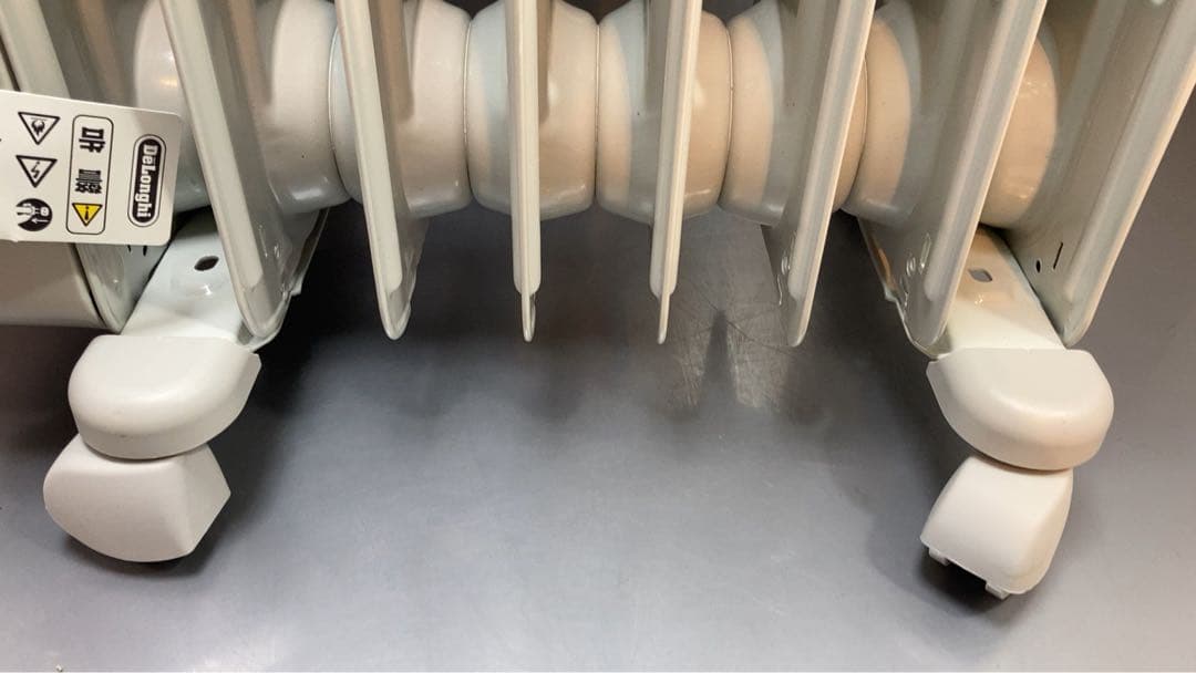 デロンギ　オイルヒーター　KHD410812-GC