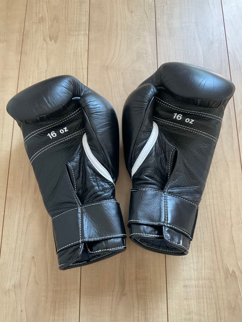 Winning ボクシンググローブ 16oz 黒