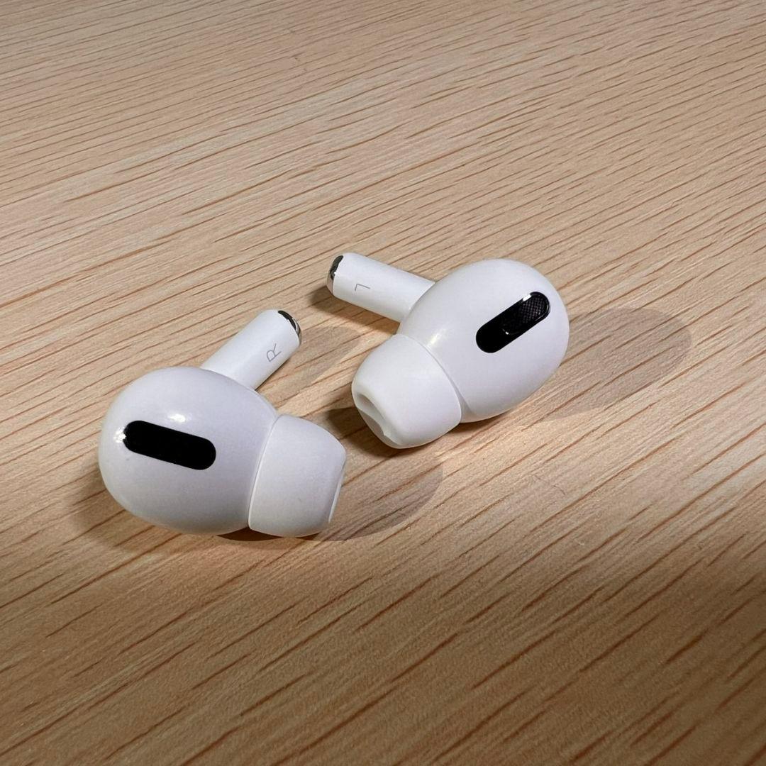 AirPods Pro 第1世代 本体＋箱付／初期化・ID解除済／動作確認済