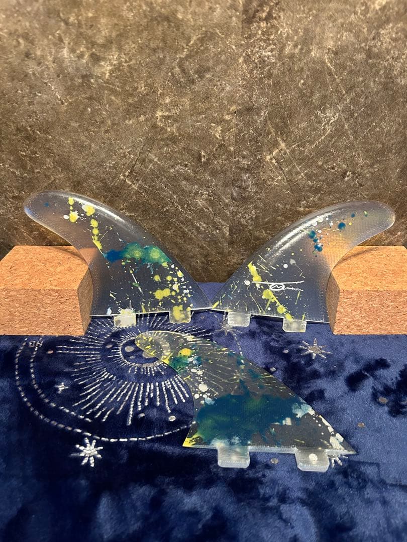 303サーフボード　makefin トライフィン