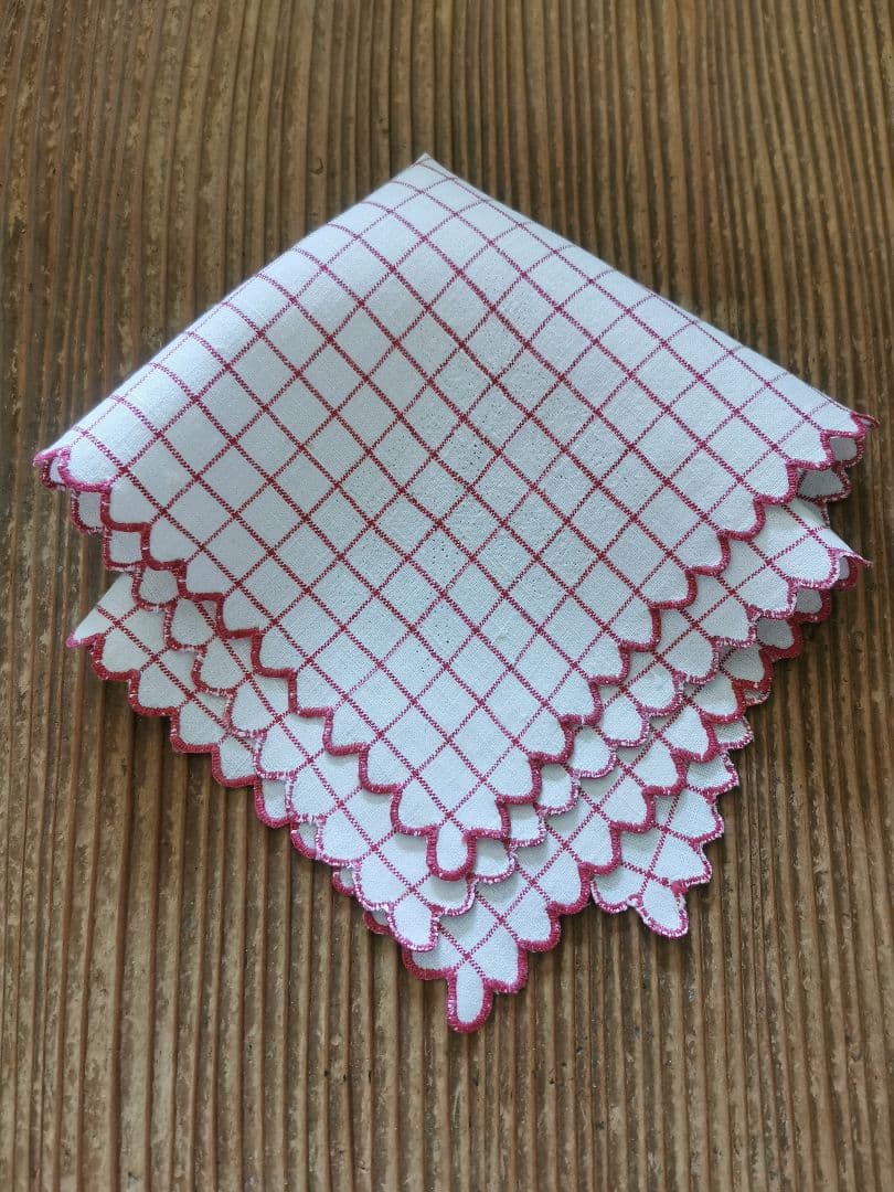 アンティーク フランス グラフチェック＆花弁スカラップリム刺繍 リネンクロス β