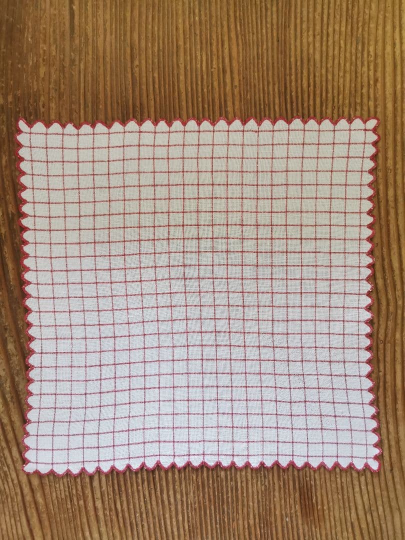 アンティーク フランス グラフチェック＆花弁スカラップリム刺繍 リネンクロス β