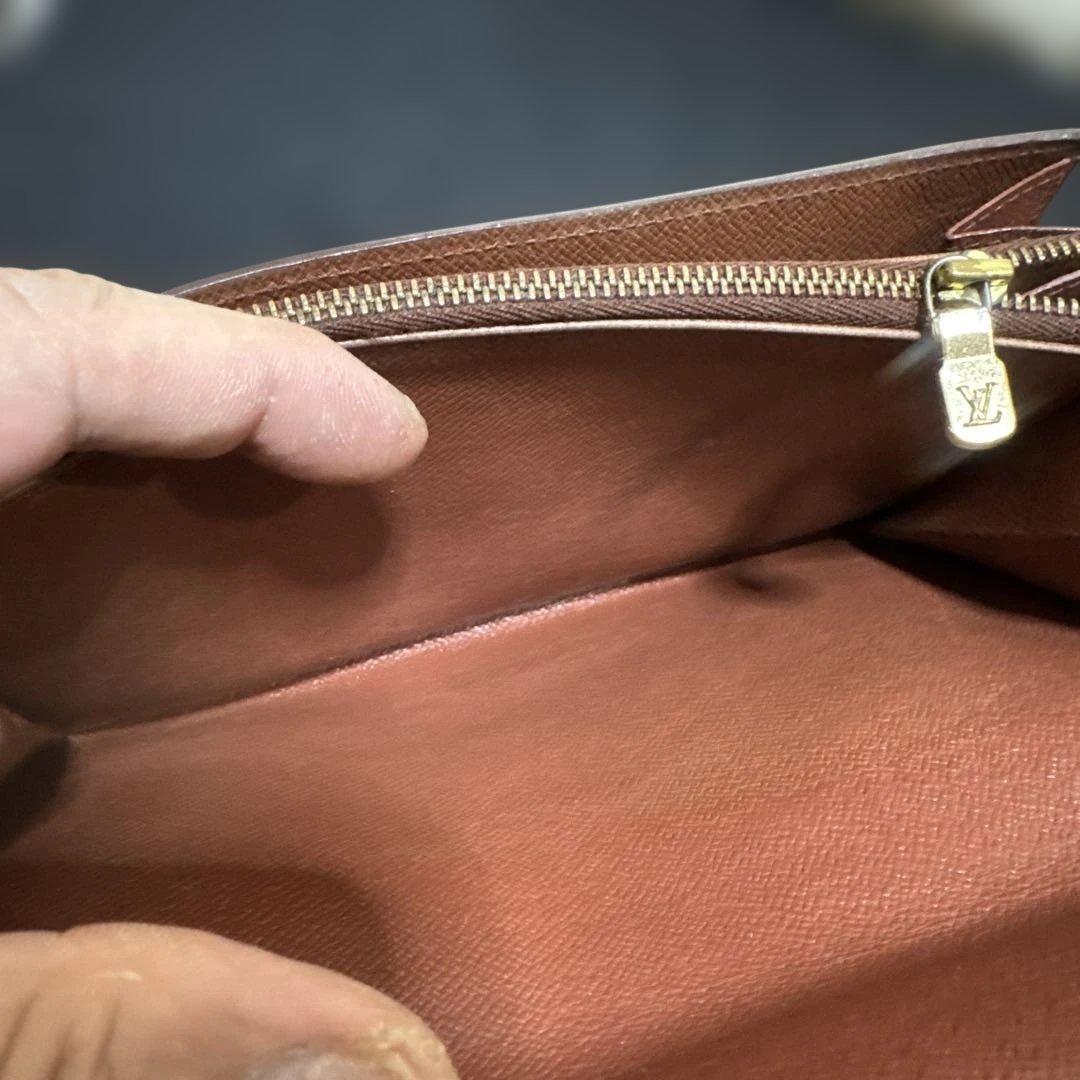 ⑦☆良品☆フラットタイプ♪サラ長財布