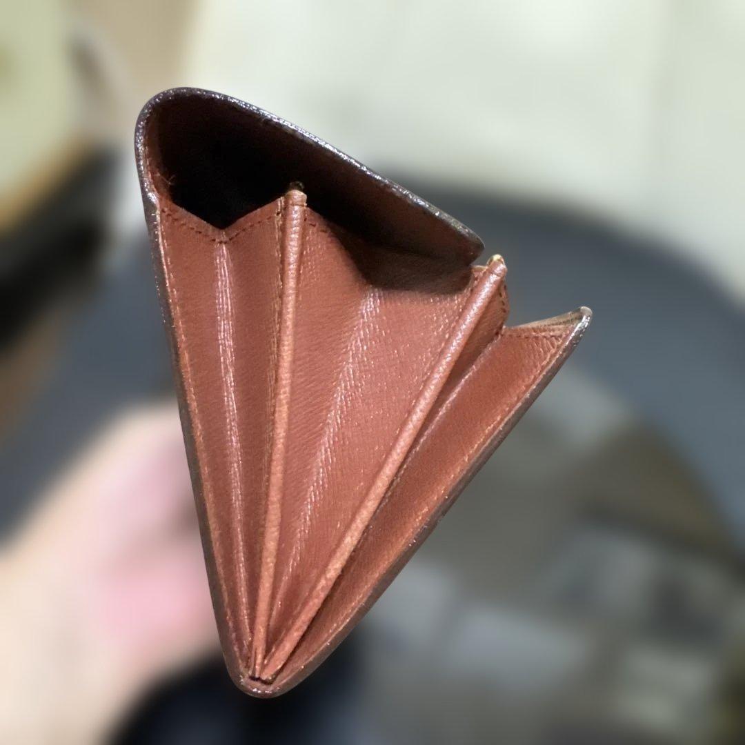 ⑦☆良品☆フラットタイプ♪サラ長財布