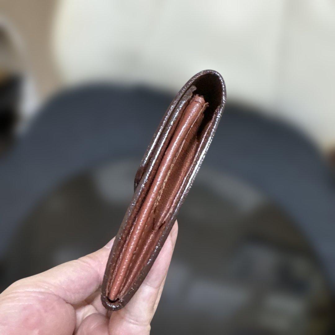 ⑦☆良品☆フラットタイプ♪サラ長財布