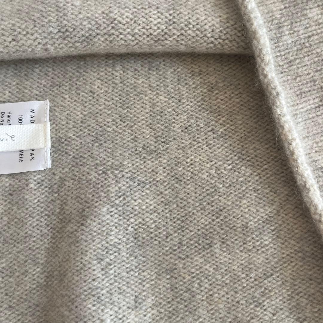 エバムエバ evam eva vieカシミア100スヌードライトグレー