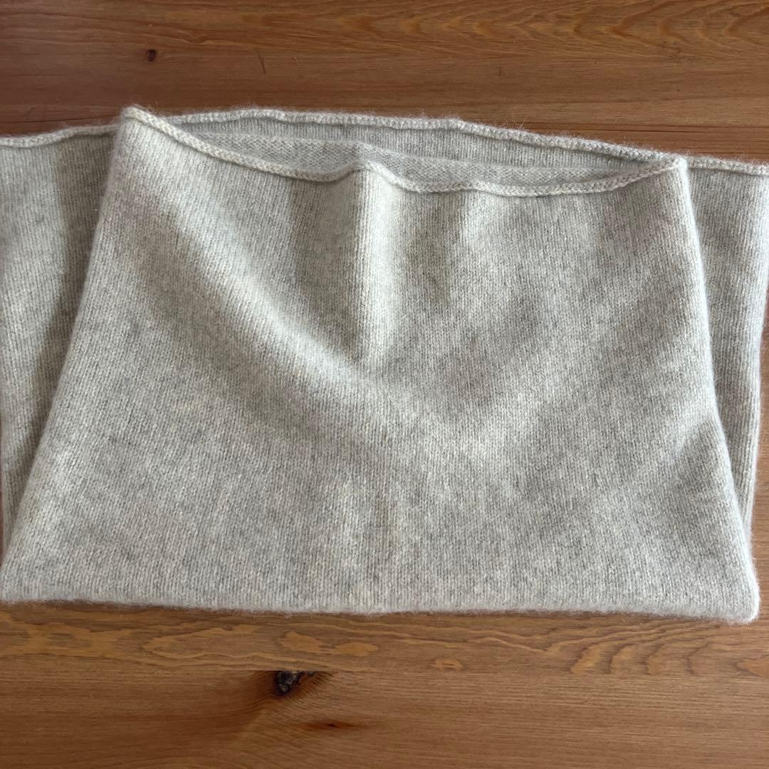 エバムエバ evam eva vieカシミア100スヌードライトグレー