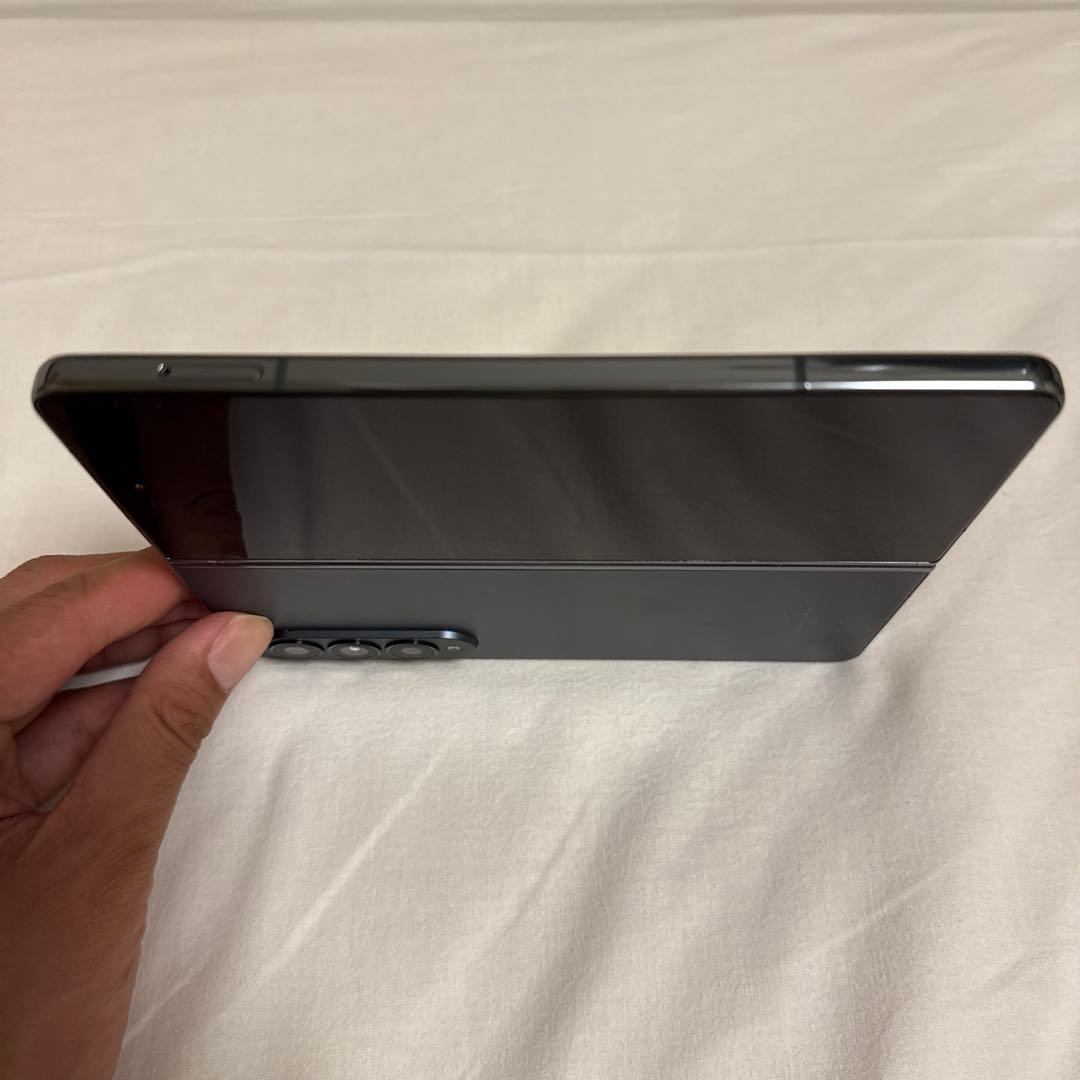 au Galaxy Z Fold4 SCG16 グレイグリーン SIMフリー