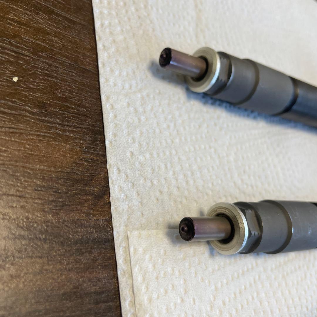 プ*す様 美品　GDH201 ハイエース インジェクター 4個セット23670-