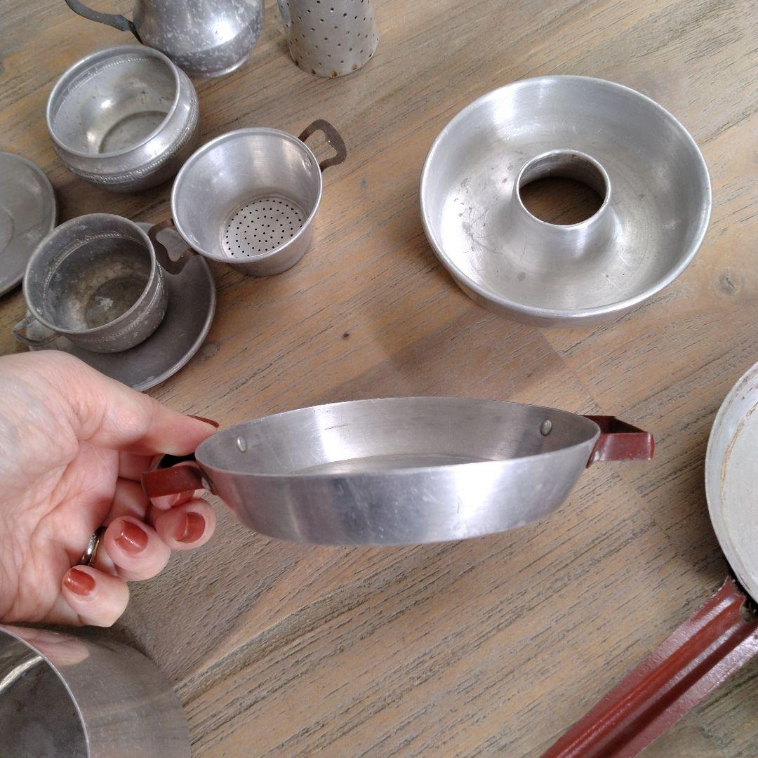 フランスアンティーク/ディネットアルミおままごとセット・ヤカン・鍋他多数