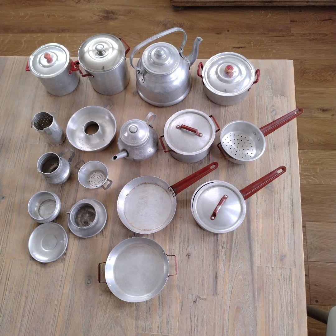 フランスアンティーク/ディネットアルミおままごとセット・ヤカン・鍋他多数