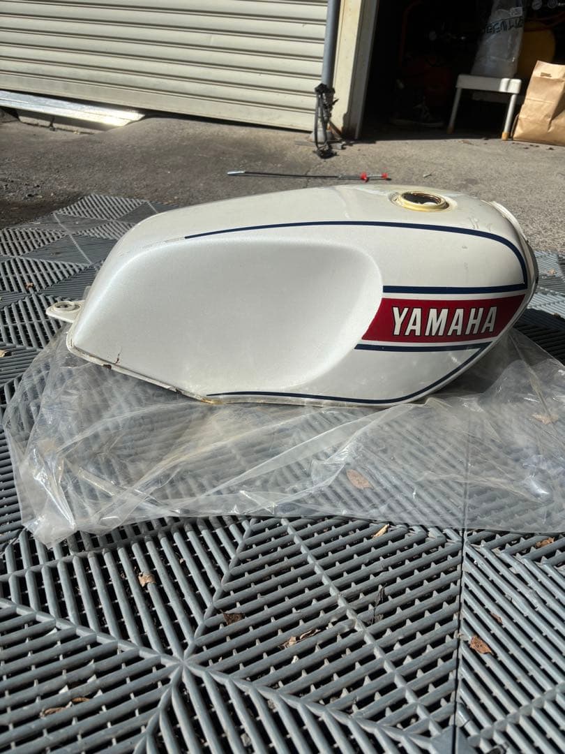 補修用 RZ250 ガソリンタンク 4L3