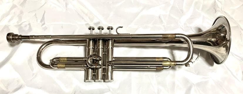 YAMAHA（ヤマハ）トランペット 【YTR-135】　マウスピース付き