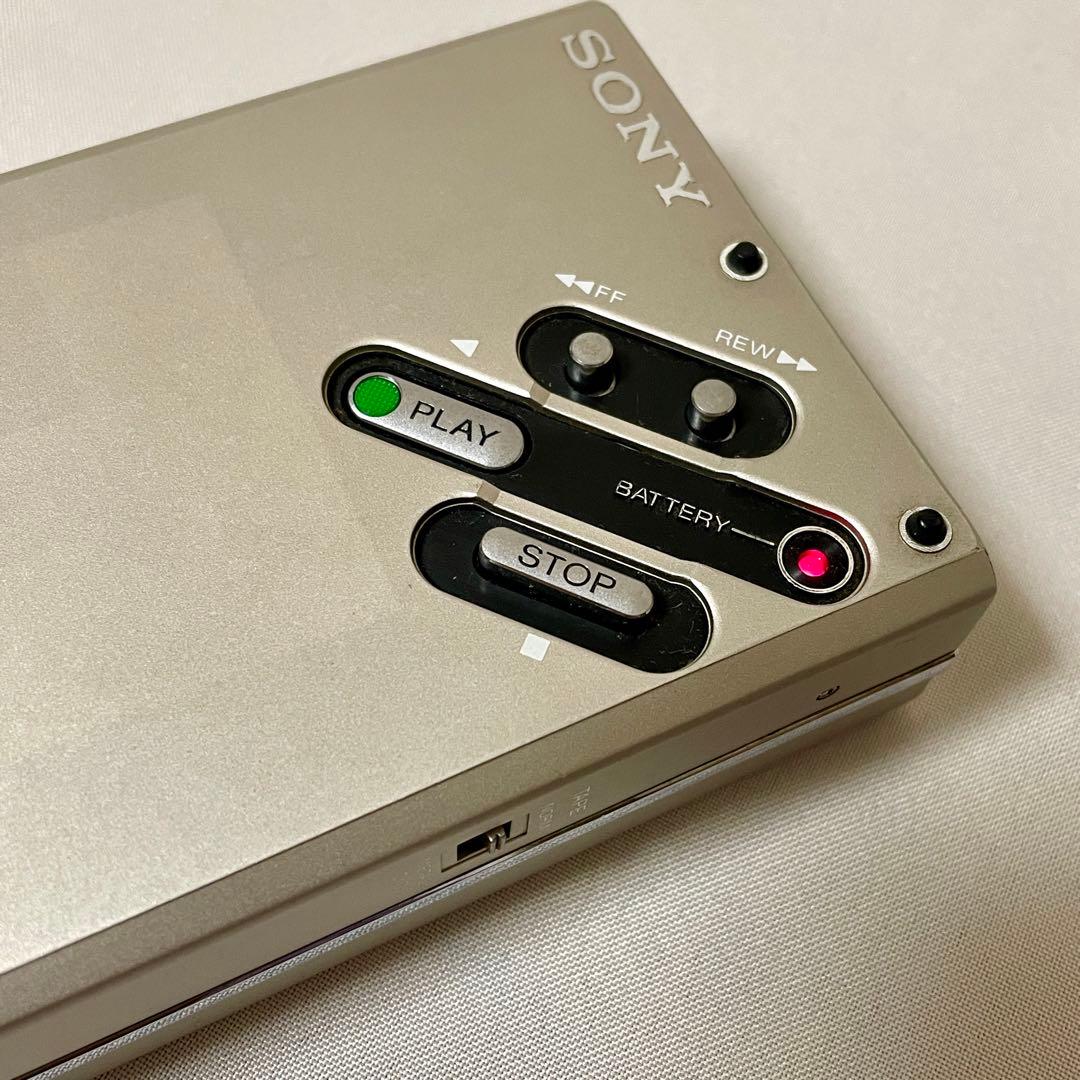SONY ウォークマンDD カセットプレイヤー 可動品 部品欠けあり