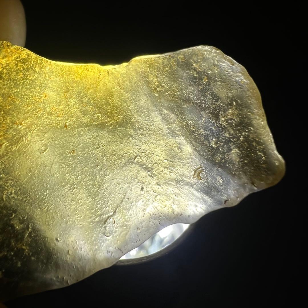 （Libyan32）10.7g稀少ブラックリビアングラス リビア砂漠原石