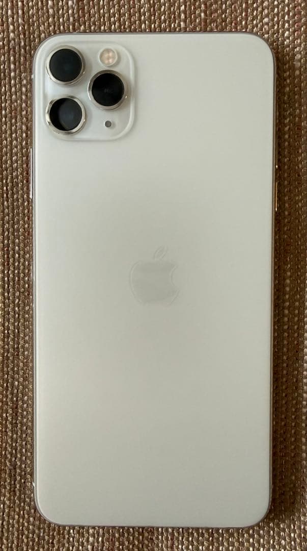 iPhone11 ProMax 256GB シルバー & ifaceスマホカバー