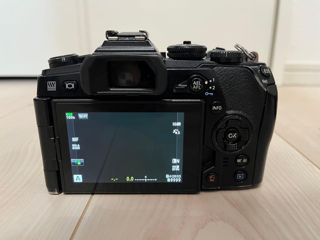 OM-D E-M1 MarkII ボディ