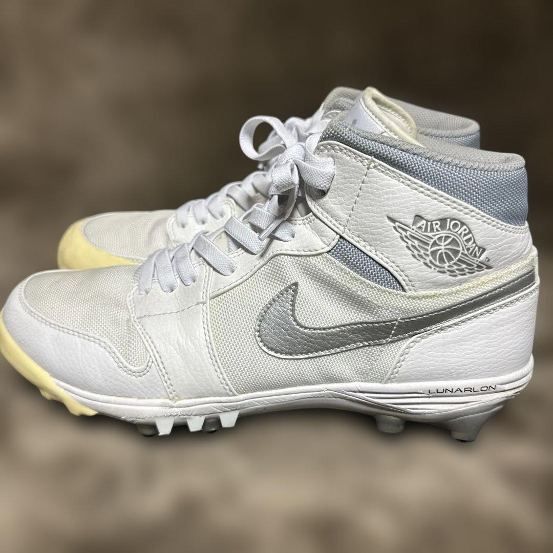 3*7様 【中古】希少 ナイキ エアジョーダン アメフト ポイントスパイク　27