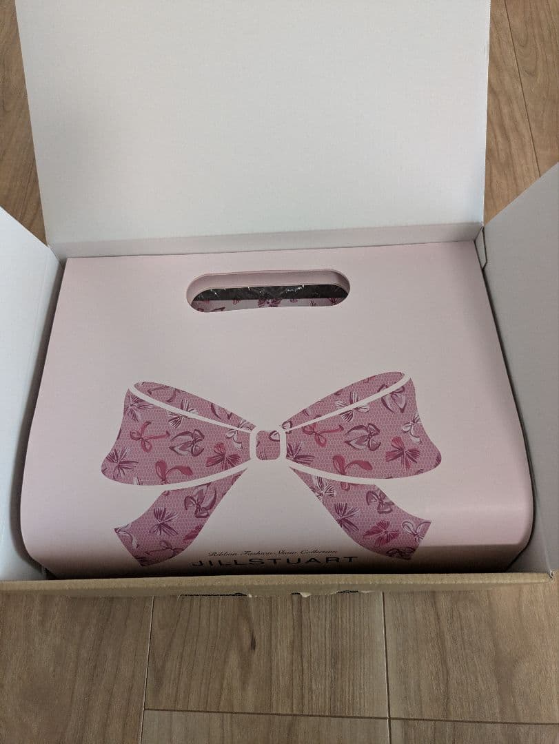 JILL STUART クリスマスコフレリボンファッションショー コレクション