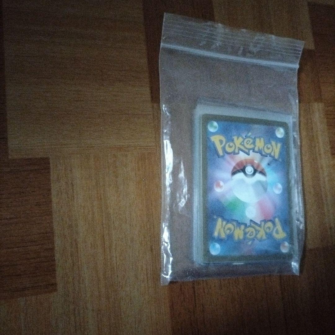 サプライ・アクセサリ・グッズ rare mew card and mystery Pokemon cards