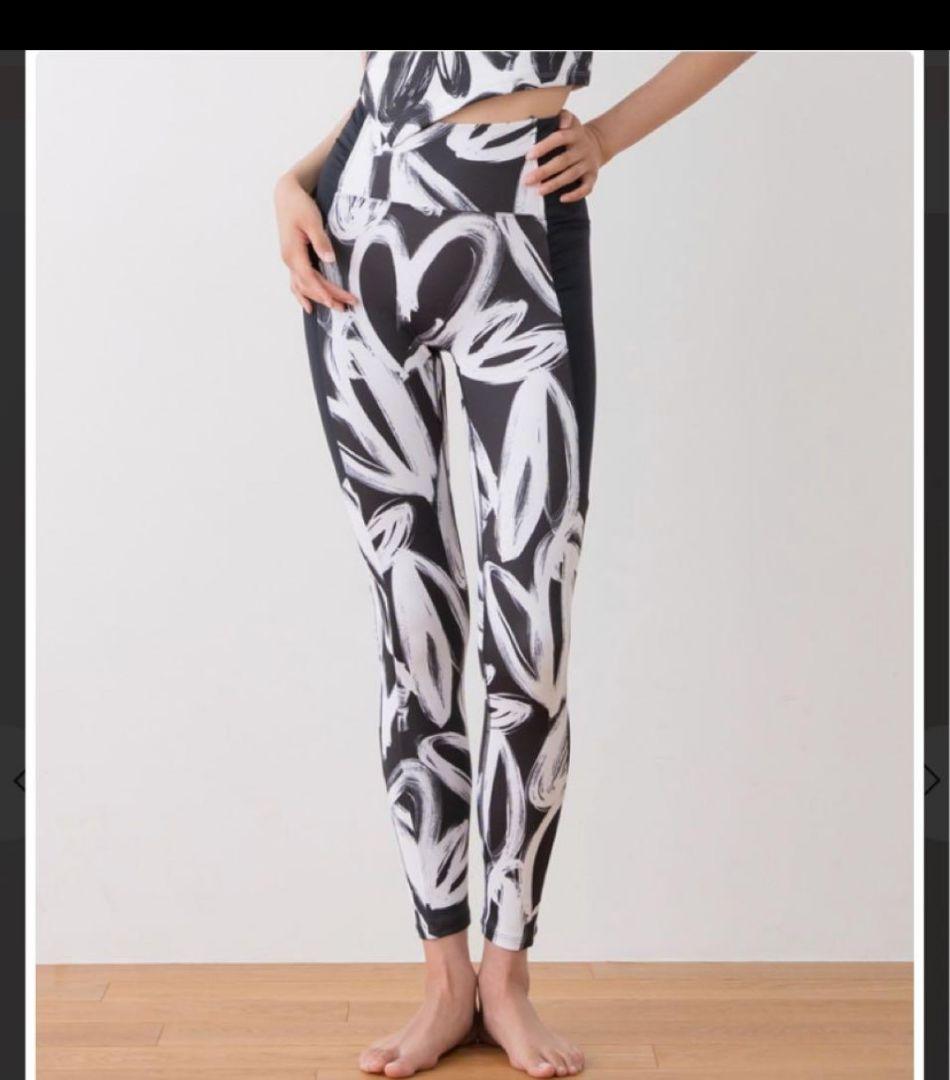 SUKALA 抽象パターン レギンススカーラ袋２枚