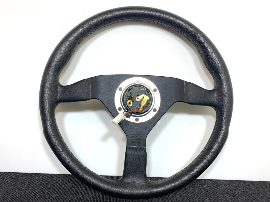 モモ モンテカルロ 美品 ステアリング 35Φ ホーンボタン付 希少 14年製