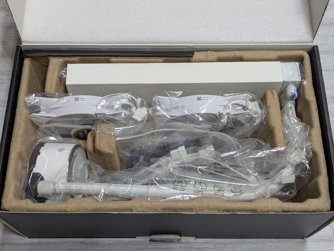 MSI MAG CORELIQUID E240 ホワイト