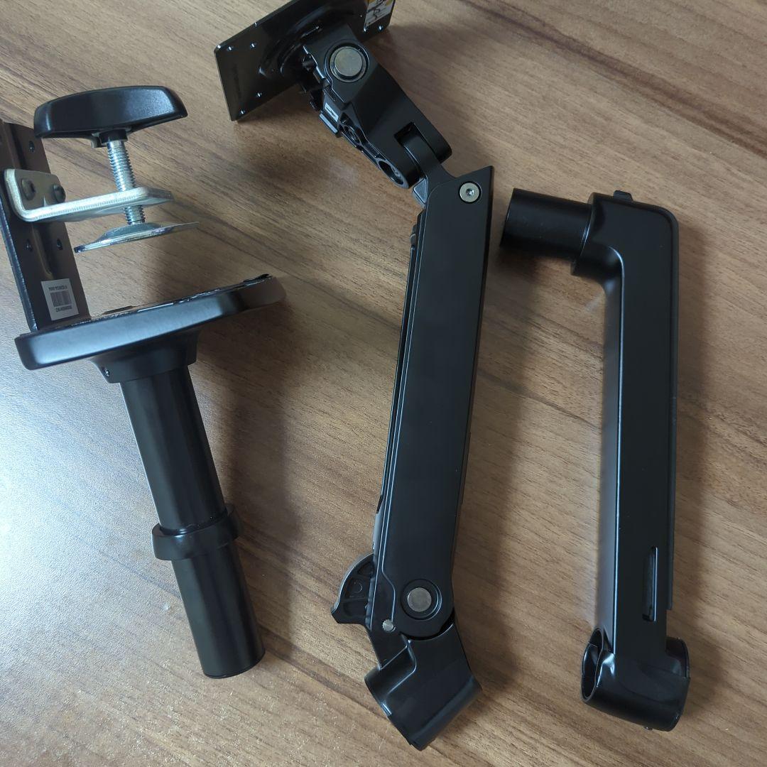 Amazonベーシック モニターアーム 　シングル