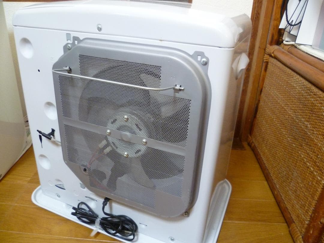 ダイニチ Dainichi石油ファンヒーターFW-4224NCムーンホワイト