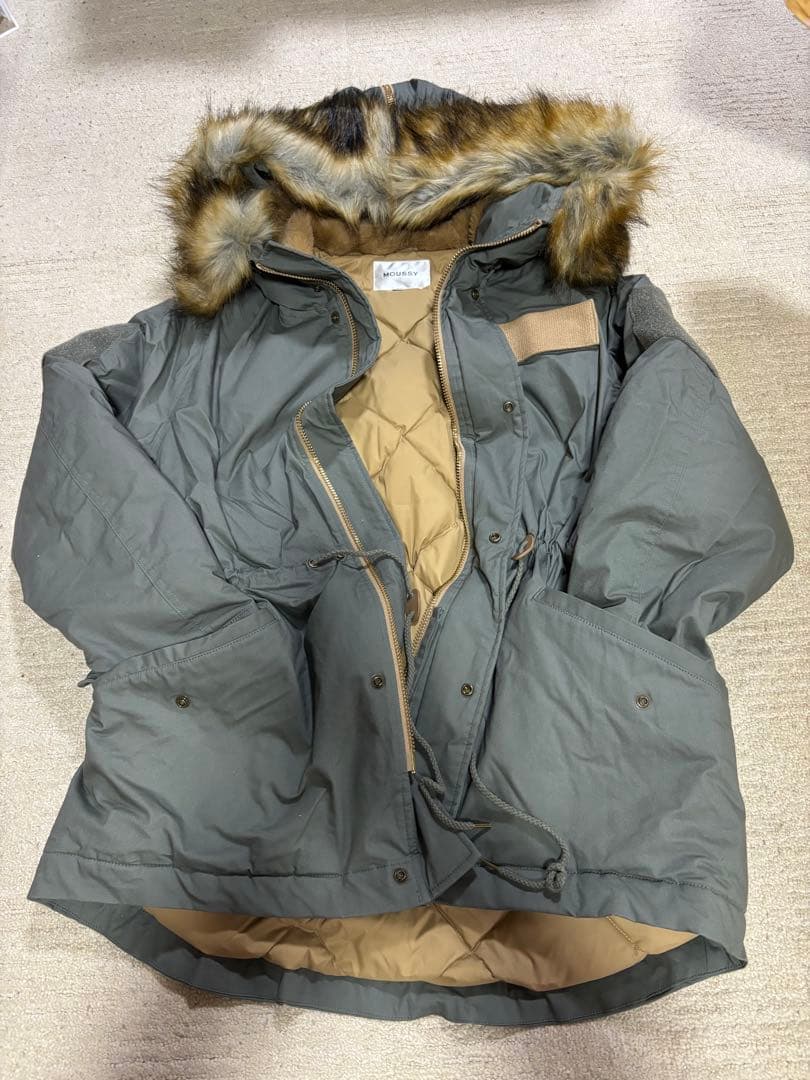【新品・未使用】MOUSSY ミリタリー ダウンコート