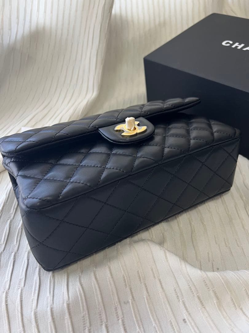 ゆ*ん様 CHANELブラックチェーンバック　ノベルティ