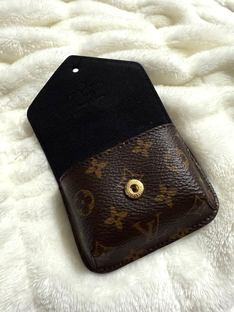 iPhone13pro VUITTONケース