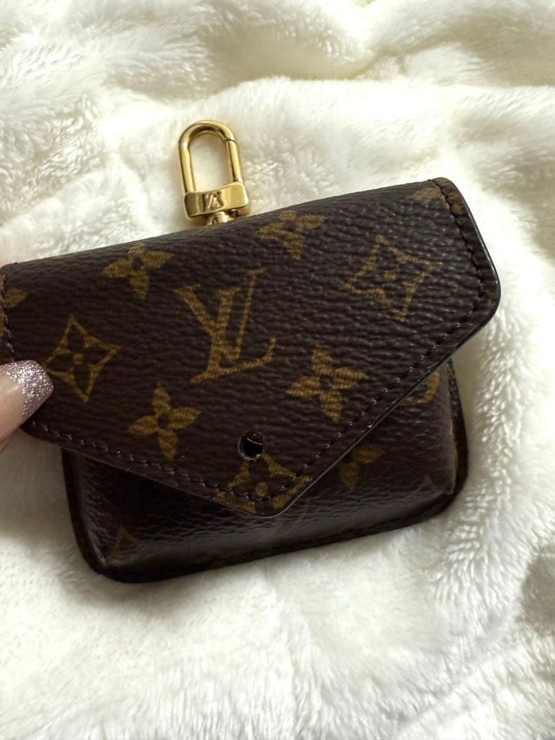 iPhone13pro VUITTONケース