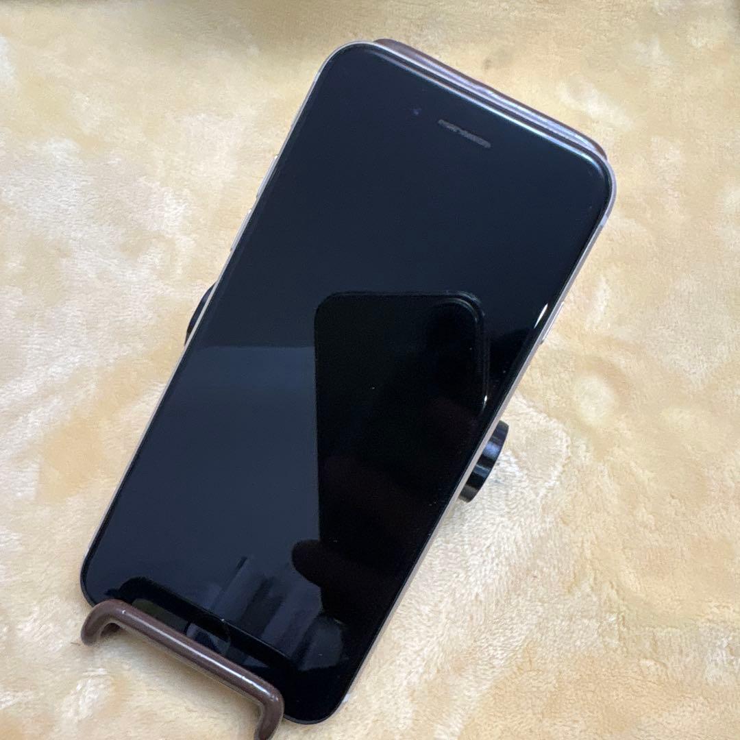 iPhone SE3 スターライトホワイト 64GB