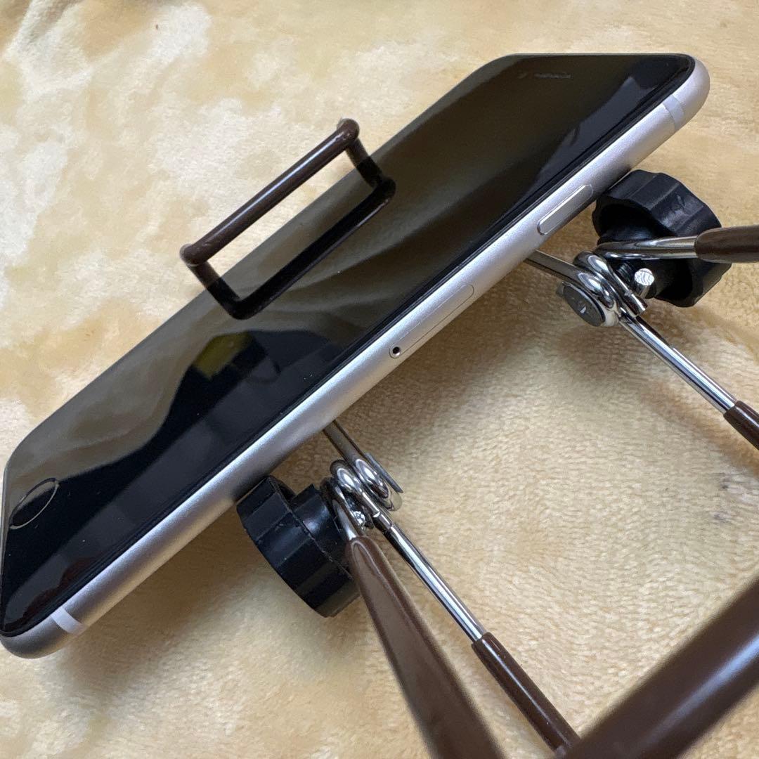 iPhone SE3 スターライトホワイト 64GB