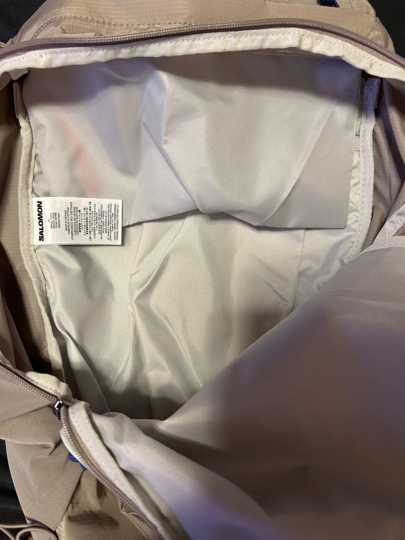 【新品】SALOMON TRAILBLAZER 20 バックパック　リュック