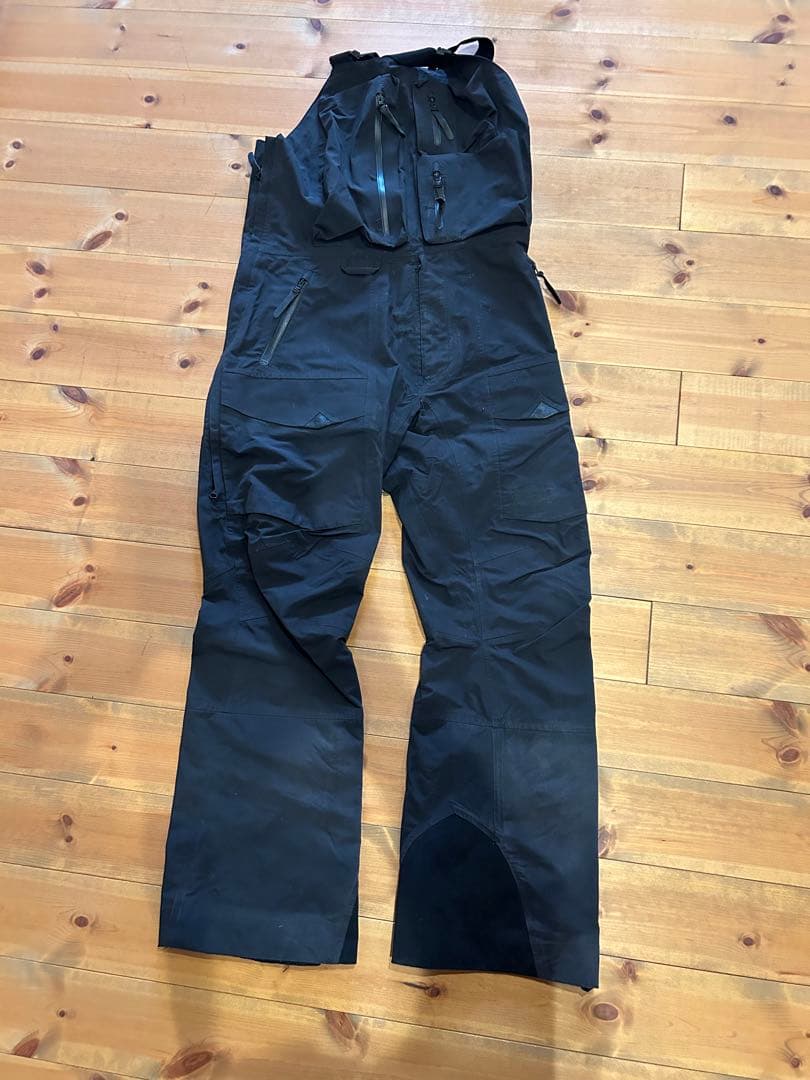 パーマネントユニオン　ビブパンツS