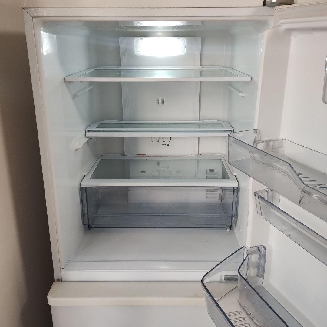 AQUA　ノンフロン冷凍冷蔵庫　3ドア　AQR-27G 2018年製　272L