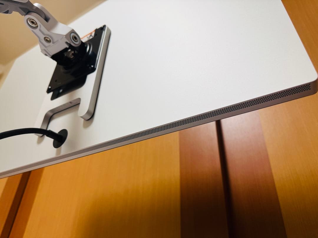 Apple Studio Display 標準ガラスVESAマウントアダプタ