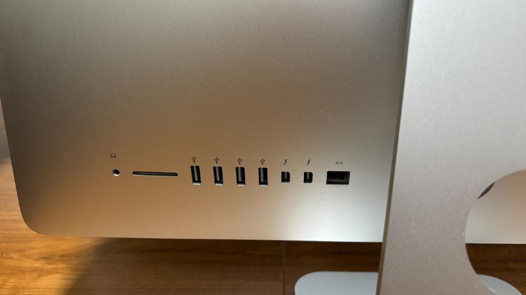 c*h様 iMac Retina 4K 21.5-inch Late 2015