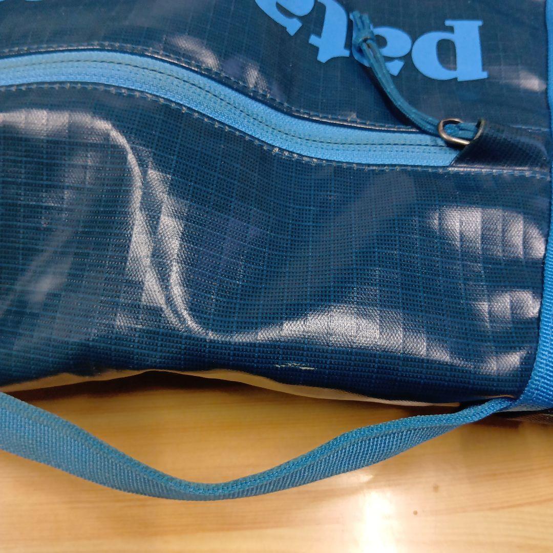 patagonia メッセンジャーバッグ ネイビー/ブルー ブラックホール