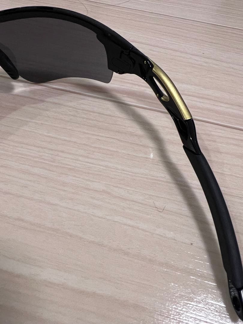 Oakley スポーツサングラス ブラック/ゴールド