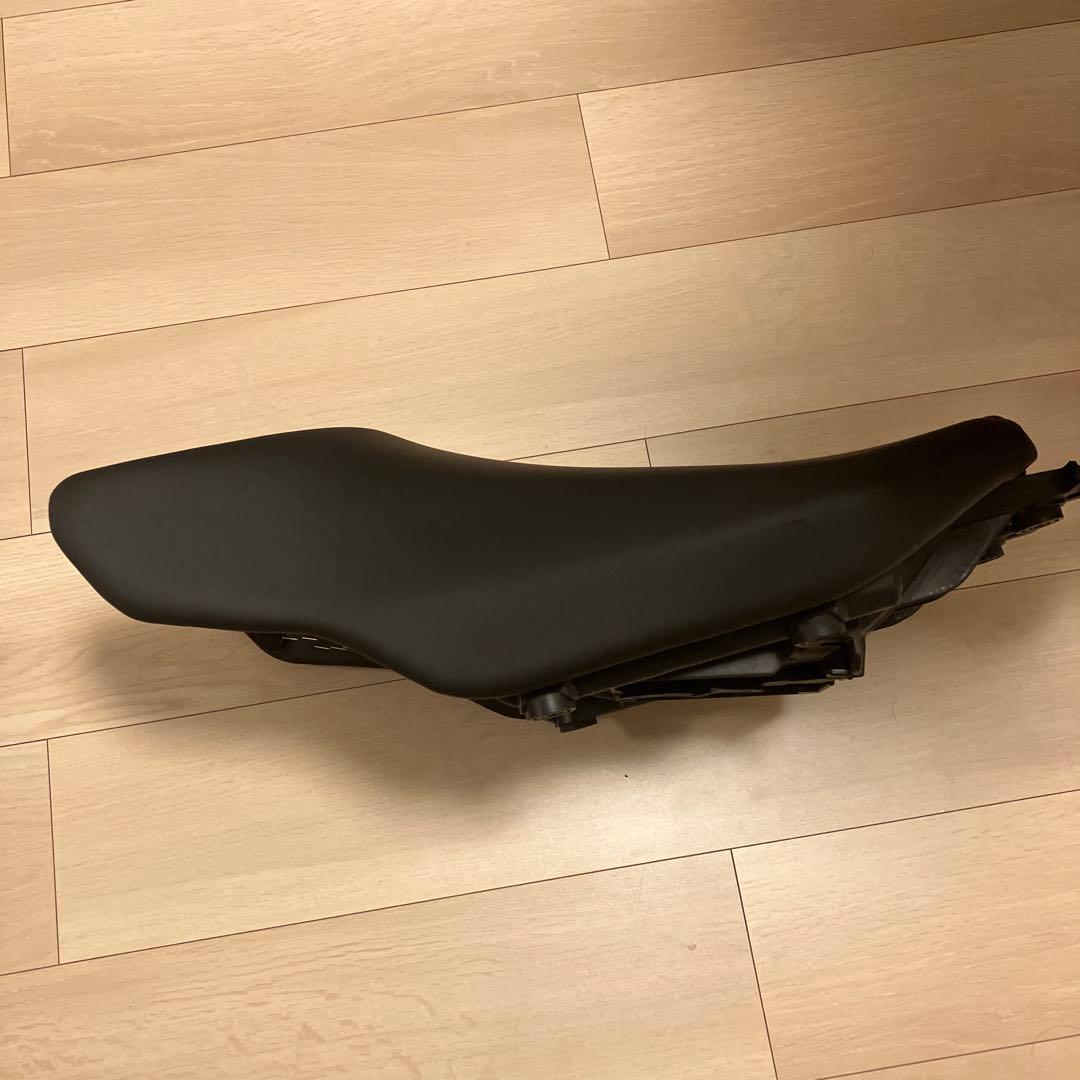 純正シート 820ミリR1250R/R1250RS