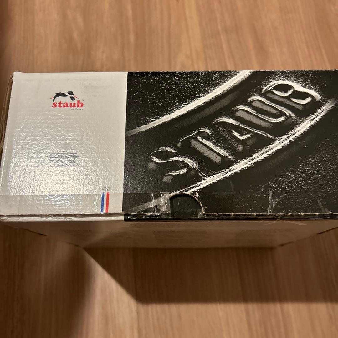 M*)様 ストウブ　ココット　24 ブラック　STAUB