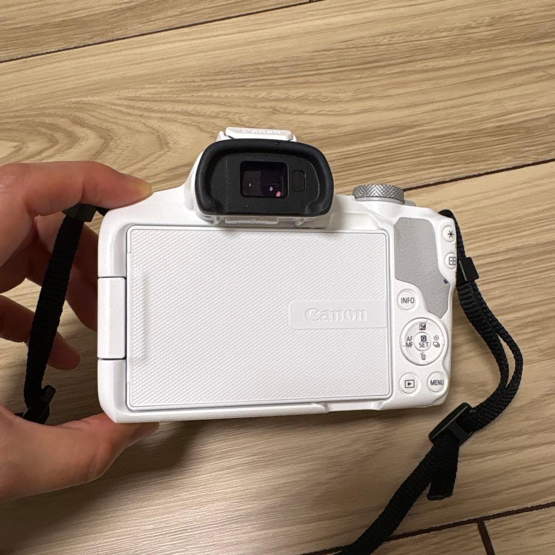 Canon EOS R50 ミラーレスカメラ ダブルズームレンズセット ホワイト