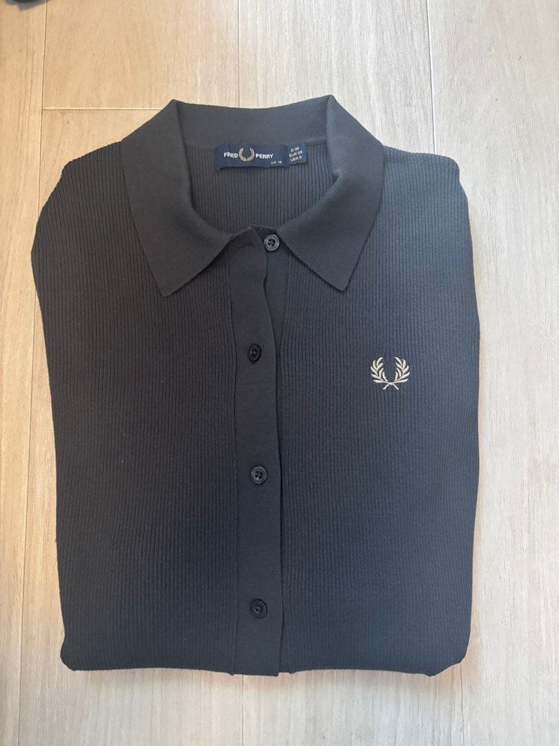 FRED PERRY 別注 ワンポイントロゴ刺繍 リブニットポロシャツ