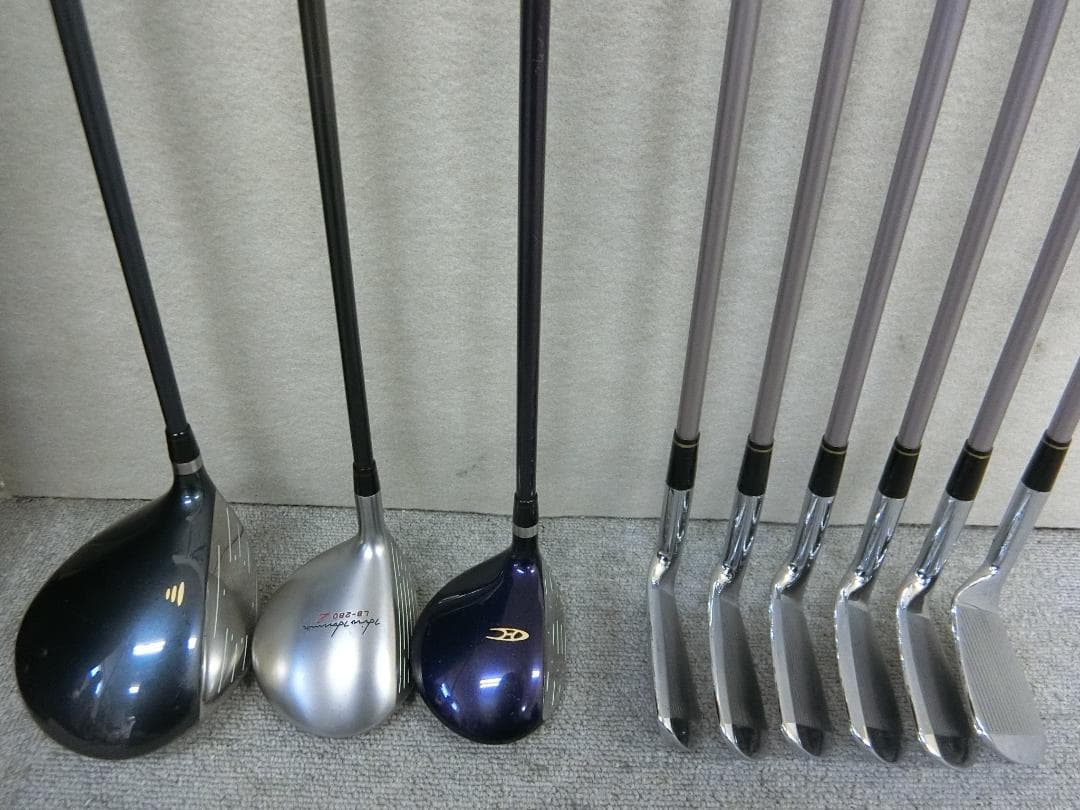 b690 ★初心者歓迎 ★ホンマ等レディースゴルフクラブ１０本セット