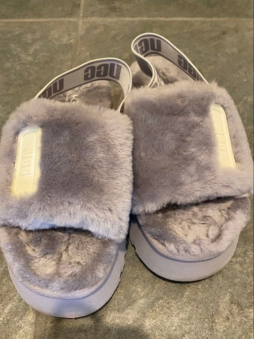 UGGディスコスライドサンダル