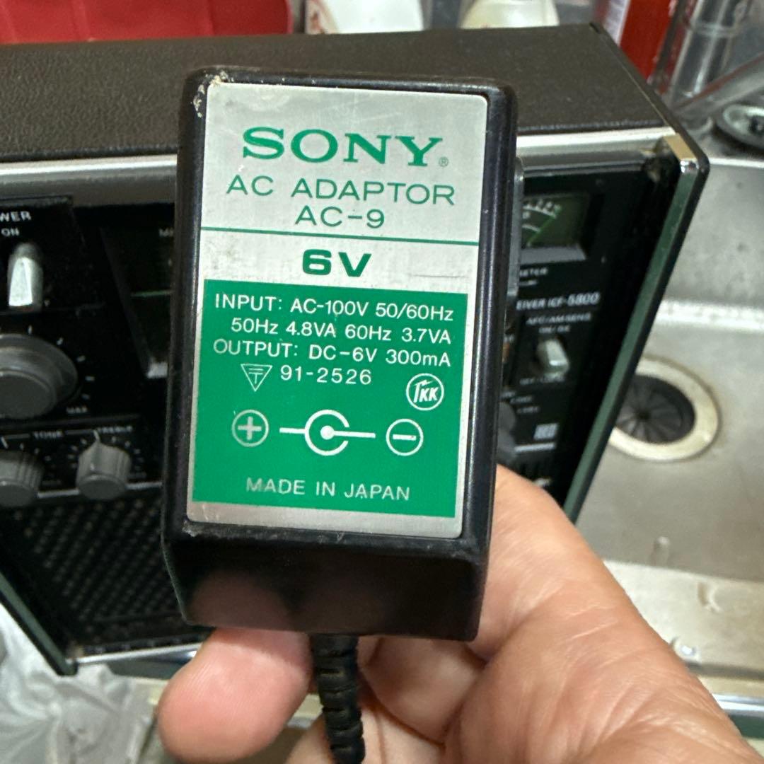 ジャンク品　SONY BCLラジオ スカイセンサー 5800 ACアダプター付き